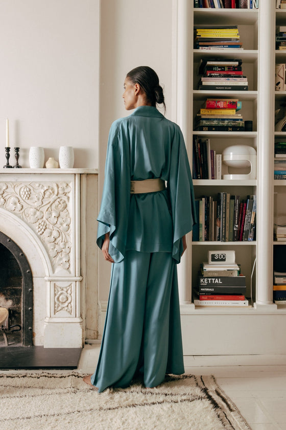 LH22-014 "Fukai Silk Kimono Long Robe" - Le Hirune